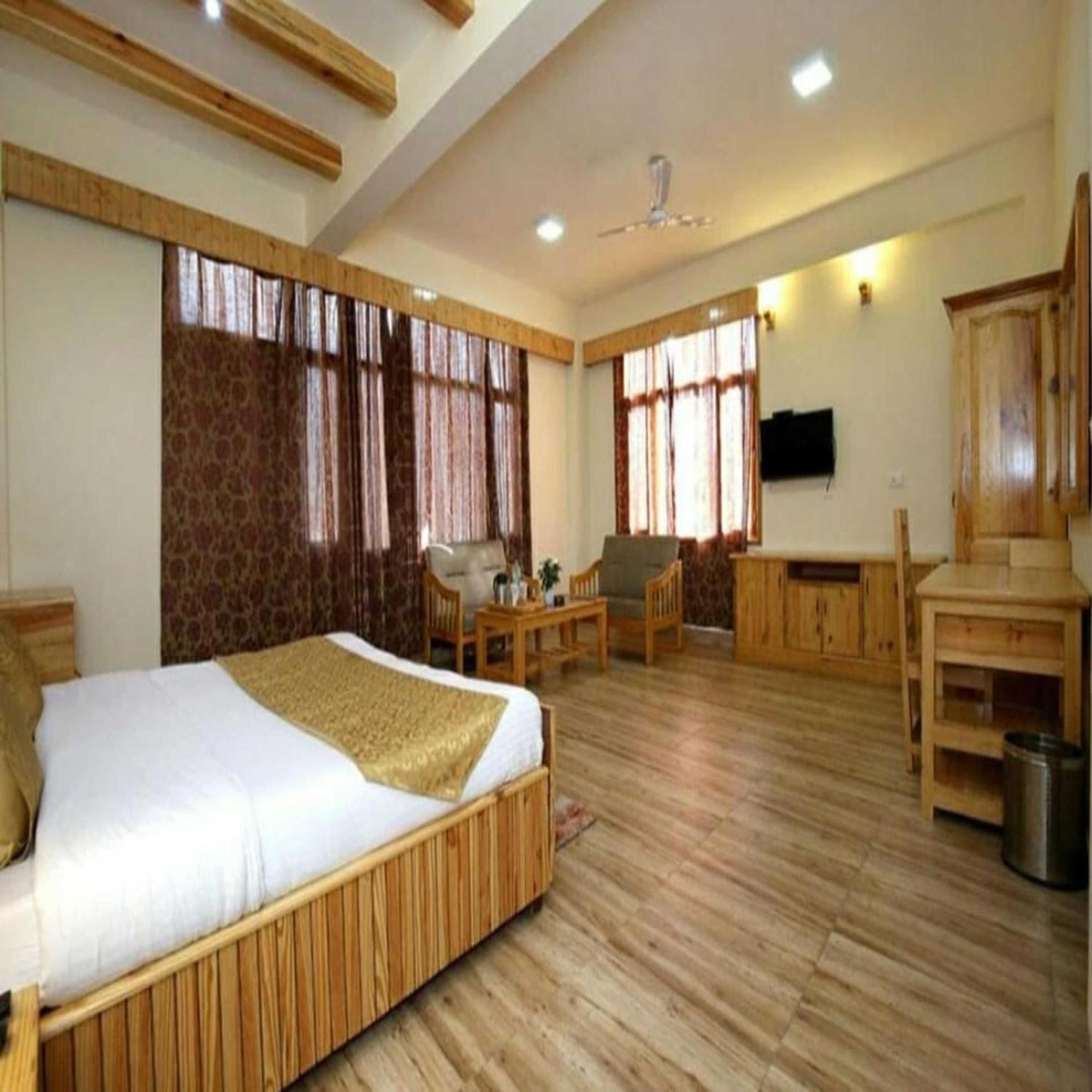 Hotel Jamla Inn Manāli Dış mekan fotoğraf